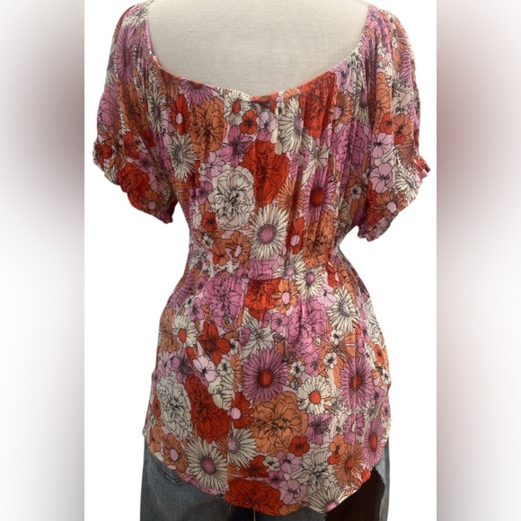 Torrid Pink and Orange Floral Blouse - Picture 4 of 7